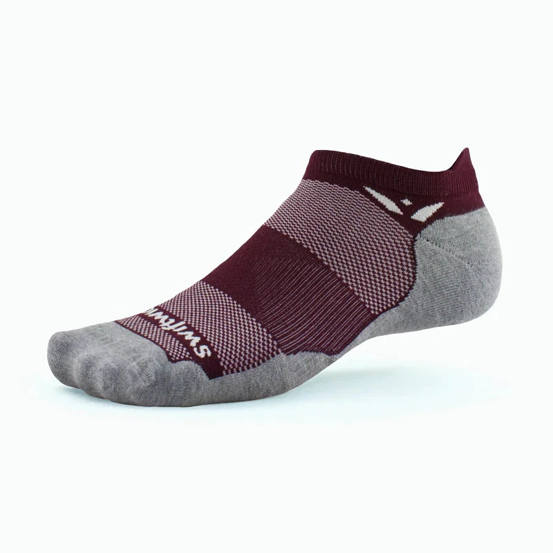 Swiftwick MAXUS ZERO Tab Running Sock (Sangria) 3 Swiftwick MAXUS ZERO Tab Running Sock (Sangria)
