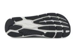 Altra Men's Paradigm 6 (000 - Black) -Swiftwick Shop AL0A5471 000 ALT1 3500x2333